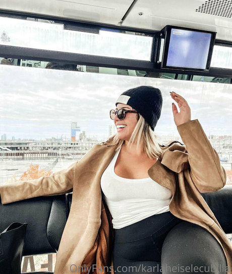 karlitathek jolie actrice img