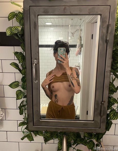 whoreticulture modèle xxx photos