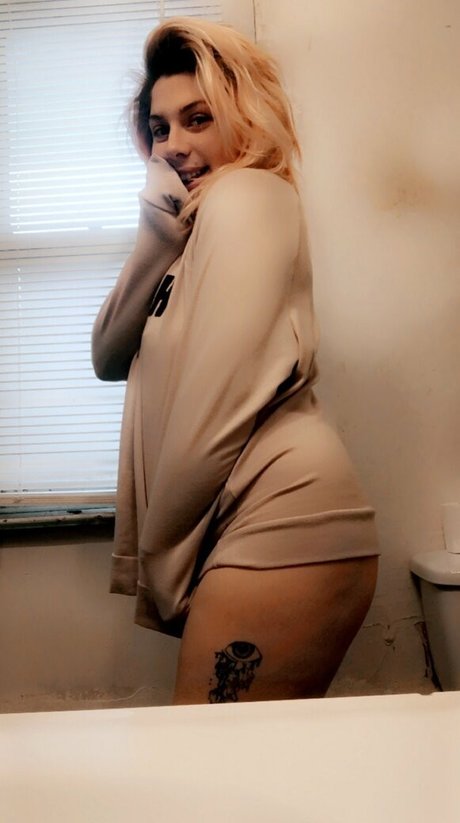 kayy lovee actrice pornographique galerie