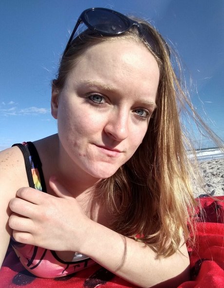 aprilrose1992 star érotique photo