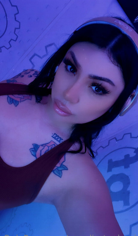 petite ébène onlyfans beau nu photo