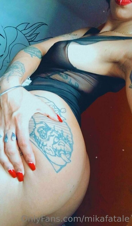 mikafatale star du porno érotique img