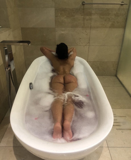 Michelleyroo star du porno gratuit images