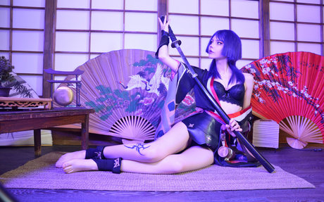 Flutterow actrice de grande qualité image