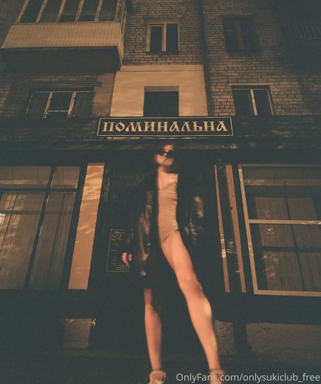 onlysukiclub free art modèle archive