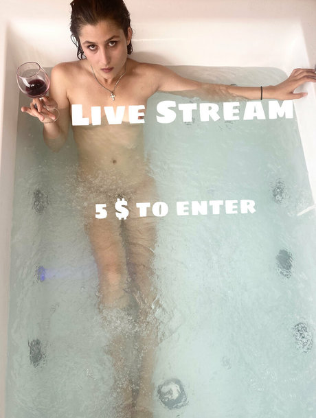 onlysukiclub free star exclusive des photos