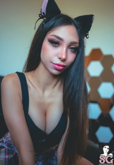 Sofyaem modèles nus img