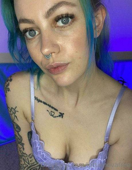 lottienovafree modèle nu img