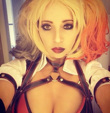 Tara Strong modèle artistique photos