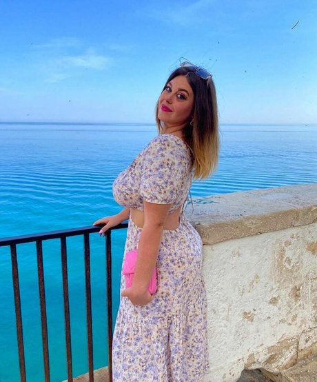 francesca m modèle adulte galerie