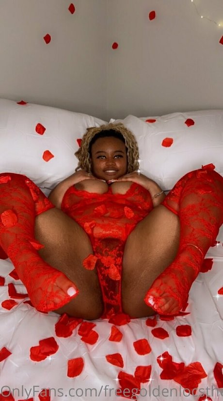freegoldenlocstheebony modèle porno des photos