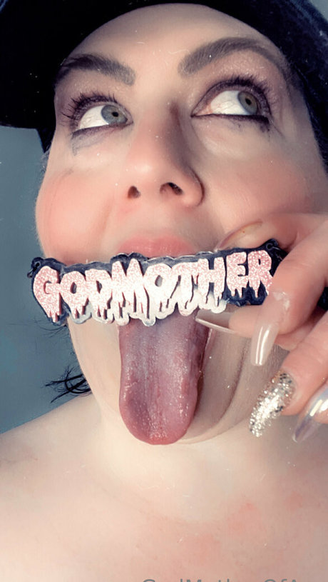 godmotherofassfree actrice parfaite archive