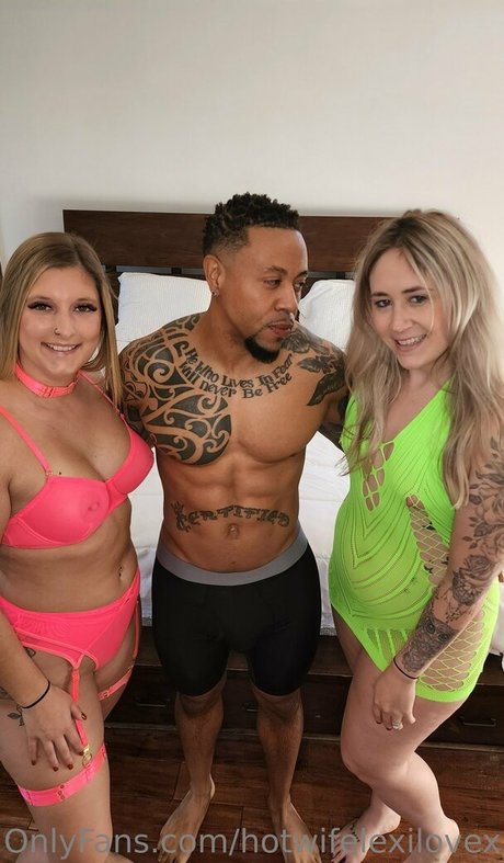 hotwifelexilovex modèle pornographique photo