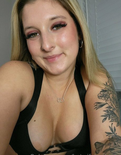 hotwifelexilovex nus étoiles img