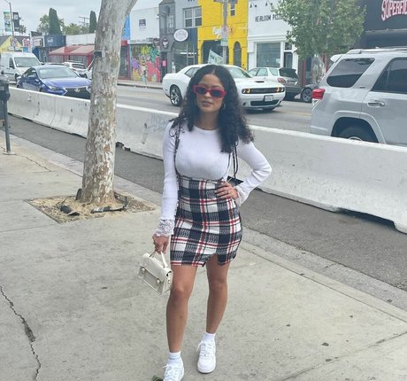 jeunes adolescents onlyfans nu sexy des photos