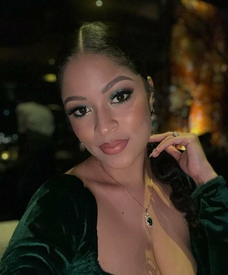 jeunes asiatiques onlyfans jolie adulte img