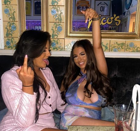 fans fous de onlyfans art chaud photo