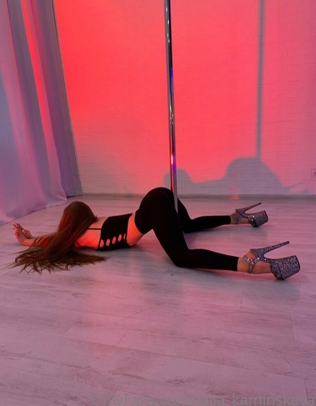 infirmière brune onlyfans joli art galeries