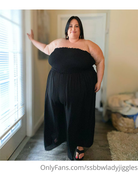 ssbbwladyjiggles étoile chaude images