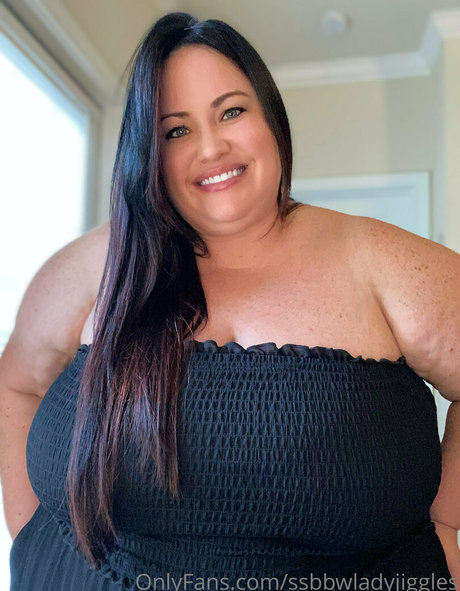 ssbbwladyjiggles meilleur modèle des photos