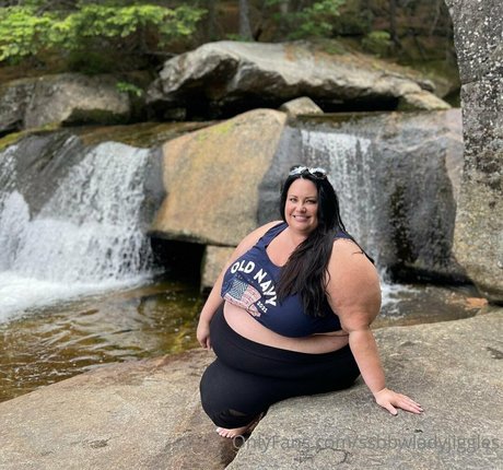 ssbbwladyjiggles sexe star image