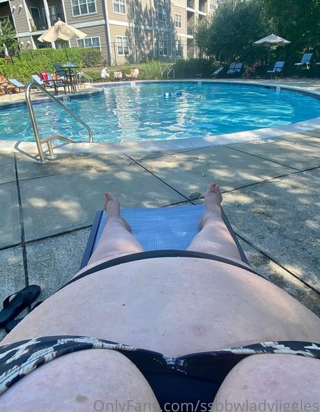 ssbbwladyjiggles star pornographique galeries