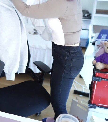 lolnatsumiii jolie star du porno image