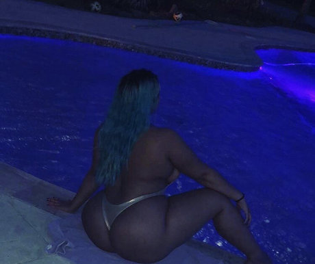 realdiamonddoll star pornographique des photos