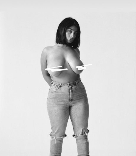 bbw gothique uniquementfans haute définition adulte galerie