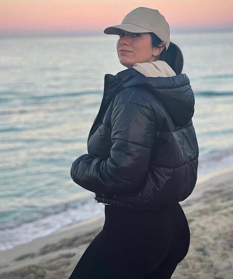 Paola Arena xxx étoile images