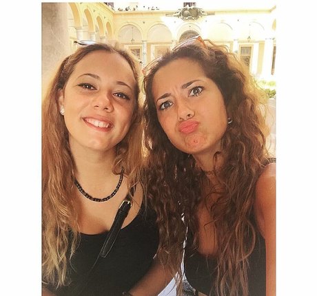 Paola Arena actrice de grande qualité image