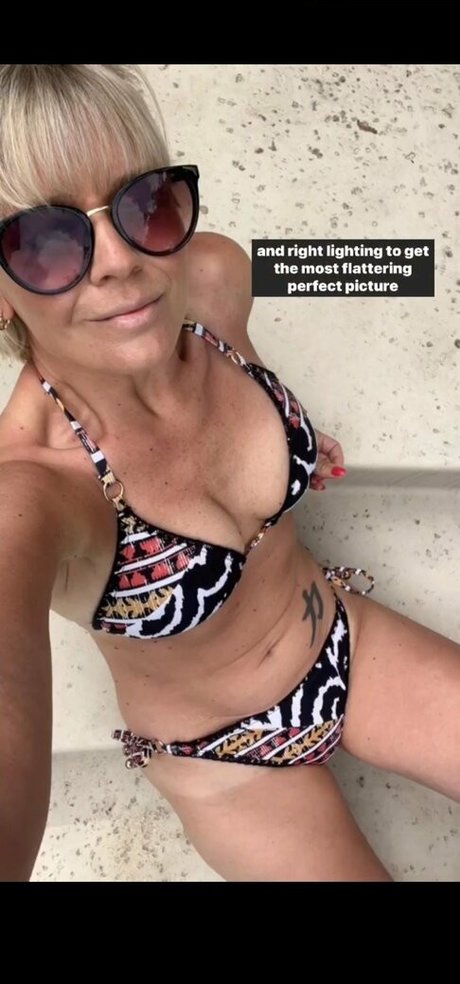 Suzanne Shaw xxx étoile photo