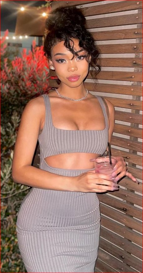 Stephanie Hikaru haut étoile img