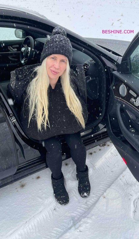 infirmière brune onlyfans libre nu photo