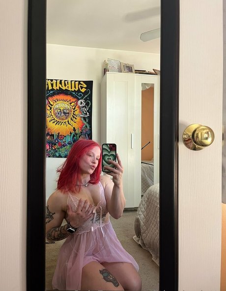 fitbycharlotte haut modèle des photos