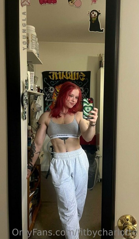 fitbycharlotte meilleure star du porno photos