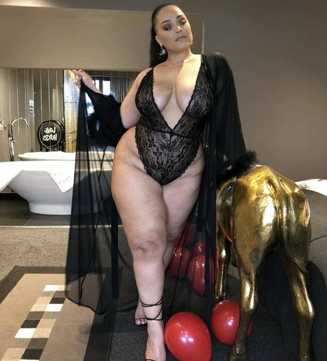 Natalie E Wade modèle collection