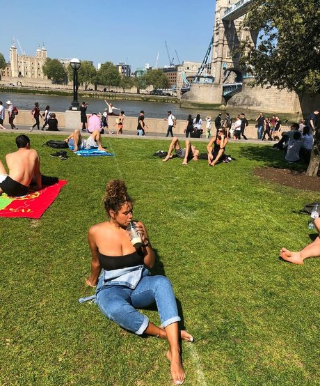 Chanelle Mauricette art étoile collection