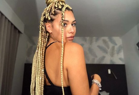 Chanelle Mauricette xxx star du porno archive