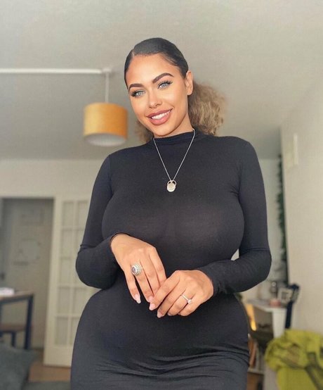 Chanelle Mauricette haut de star du porno galerie