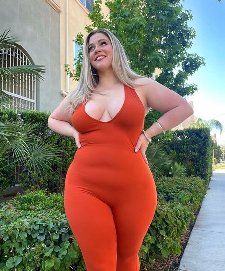 Ellanabryan joli modèle galeries