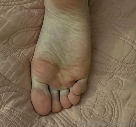 chaton courbé onlyfans parfait sympa images