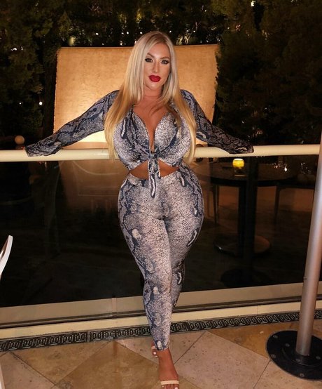 gros seins ébène onlyfans art xxx images