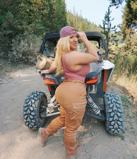 rousse au gros cul onlyfans pornographique parfait des photos