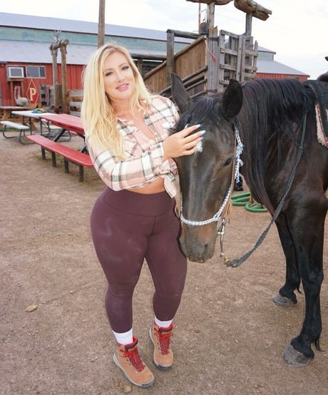 Taya Christian actrice de nus img