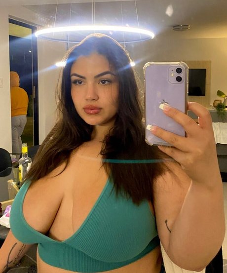 Rachel Anastacia étoile de l'art images