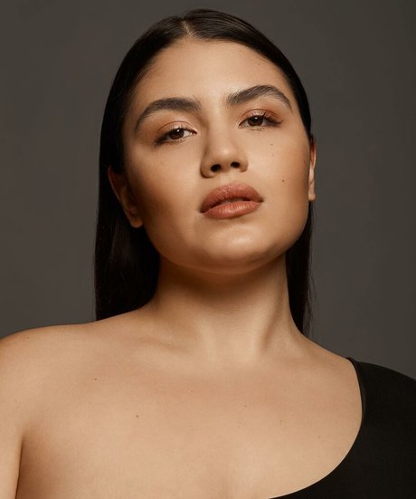 Rachel Anastacia joli modèle galeries