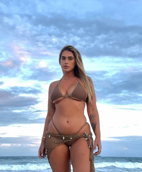 Ariella Nyssa belle étoile photo