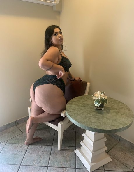 ébène sexy onlyfans gratuit photo