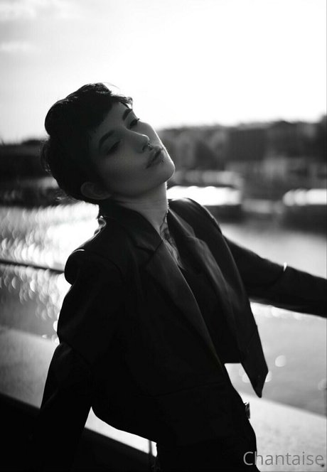 chantaise xxx étoile des photos